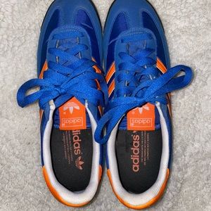 NWOT Adidas “Dragon” blue and orange